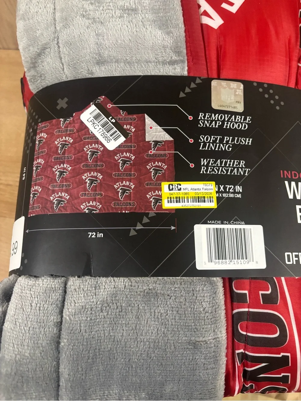 NFL Atlanta Falcons Wearable Blanket Brand New